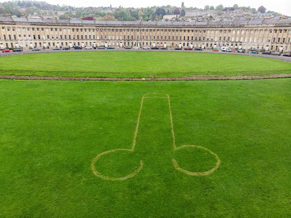 pene a royal crescent