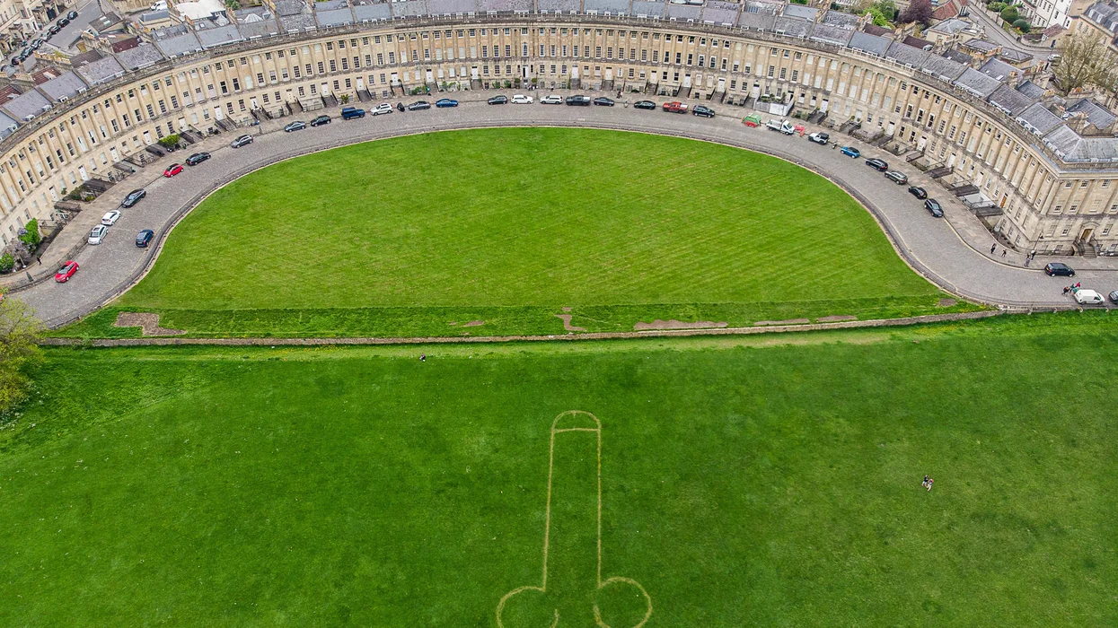 pene a royal crescent
