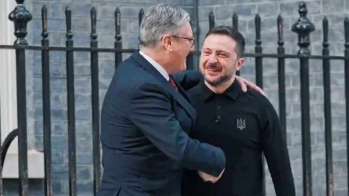 starmer sostiene Zelensky