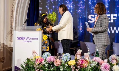 rebeca riofrio premiata al sigef 2024