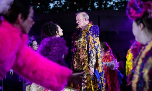 sogno di una notte di mezza estate a belfast al lyric theatre