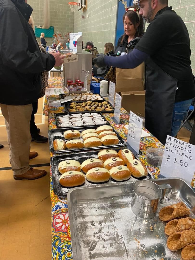cibo italiano al mercatino italiano di natale di Nottingham