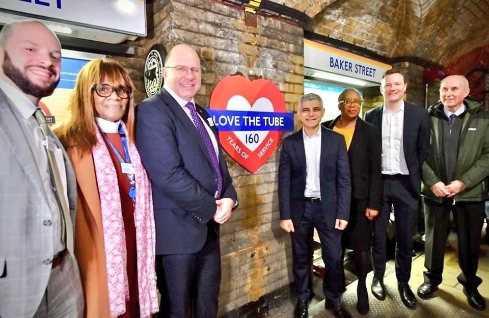 celebrazioni dei 160 anni metropolitana londra