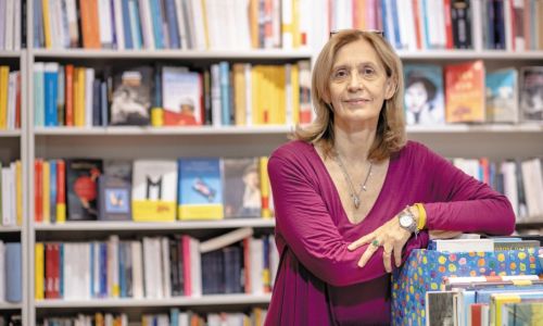 Ornella Tarantola insignita dell'ordine della stella d'Italia