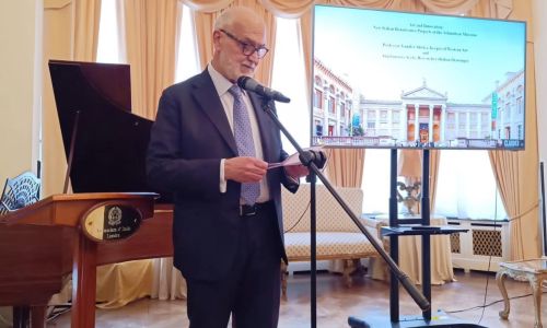 notte di rinascimento all'ambasciata di londra