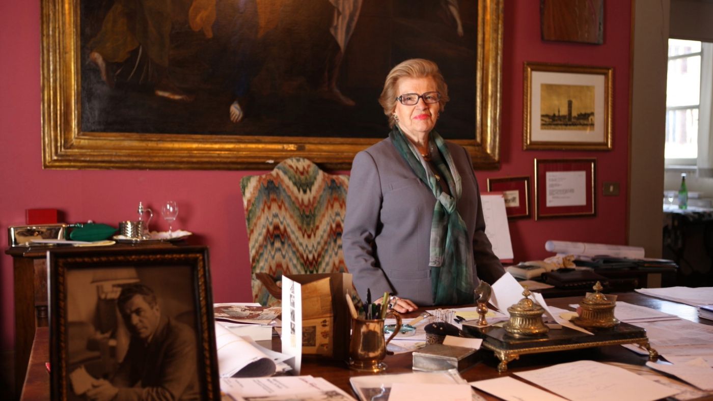 presentazione in ambasciata del libro tà's red book su Wanda Ferragamo