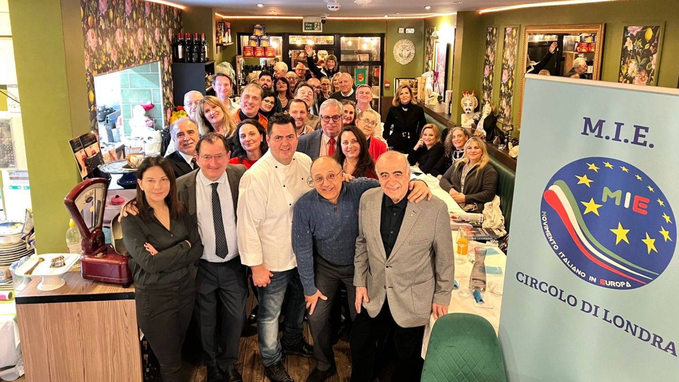 cena delle feste del mie di Londra