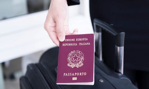 sezione passaporti Comites Londra