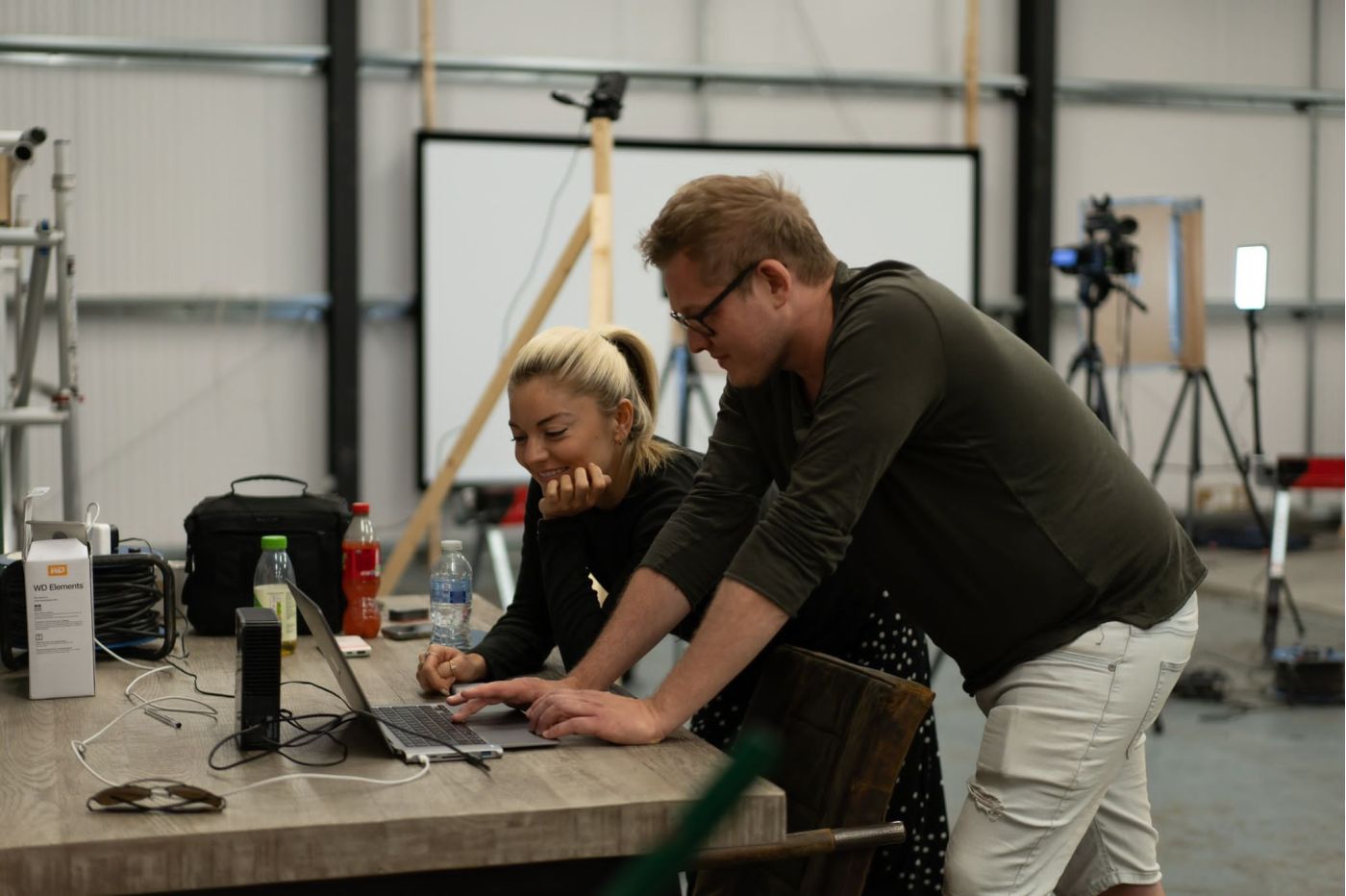 tom Paton lavora con l'IA