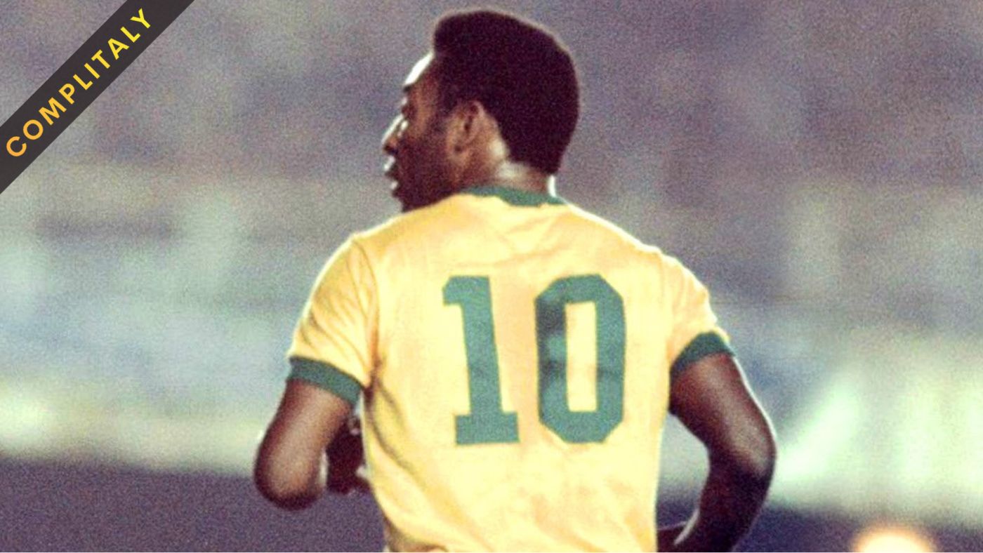 pelé con la maglia della nazionale brasiliana