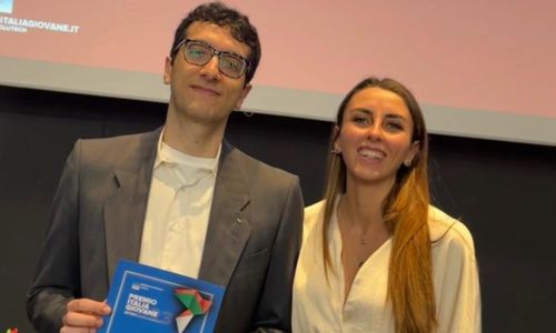 cesare ardito con il premio Italia giovane