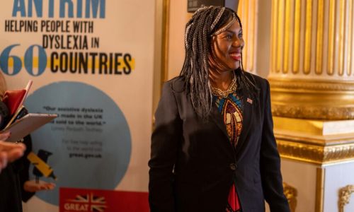kemi badenoch leader del partito conservatore