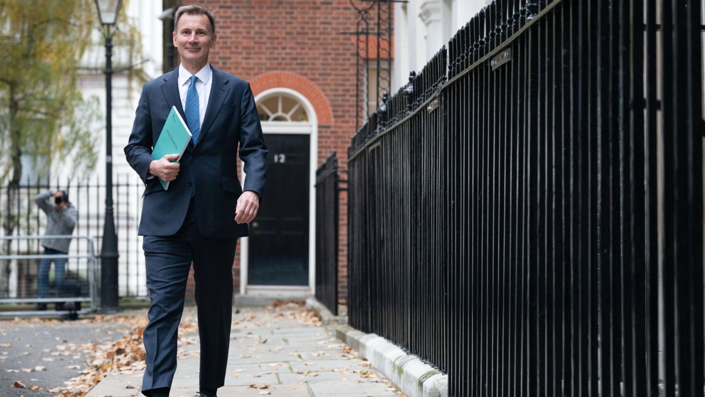 il cancelliere Jeremy hunt con l'autumn statement