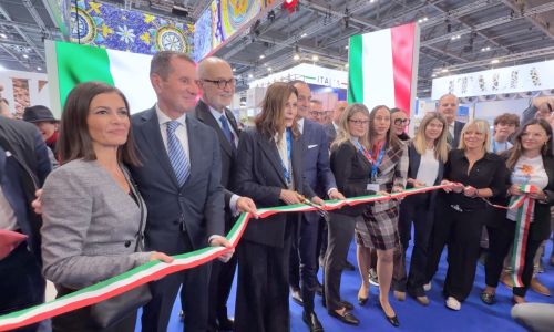 Daniela santanchè inaugura il Padiglione italiano al wtm di londra