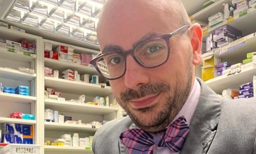 Francesco toto farmacista di salford e poeta